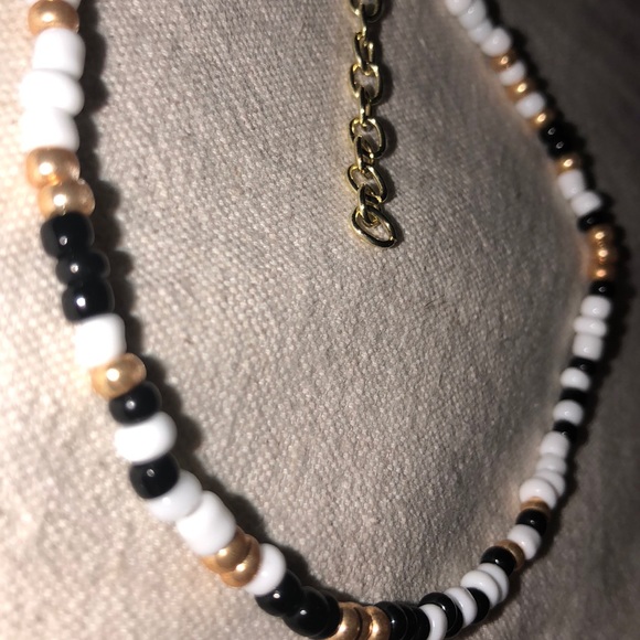 Choker - Picture 2 of 2